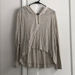 High low cropped long sleeve